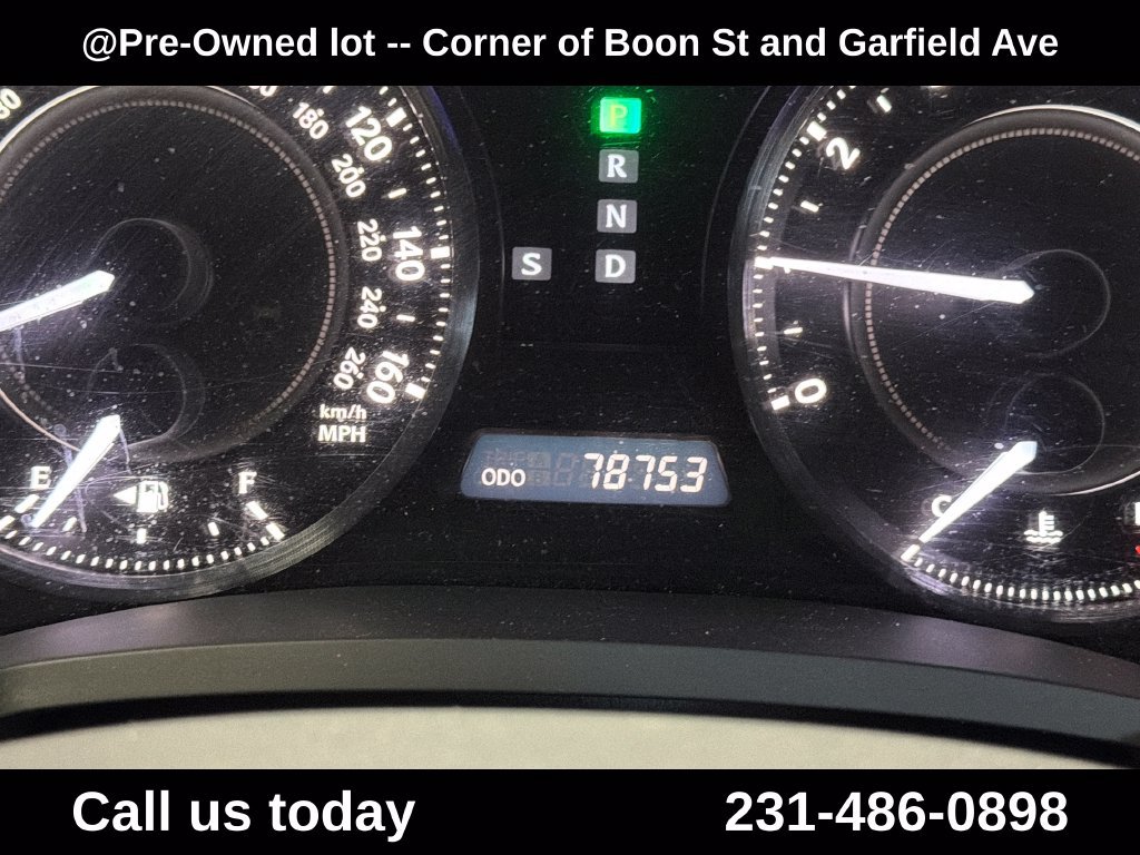 Used 2010 Lexus IS 350C w/ Luxury Pkg RWD image 24