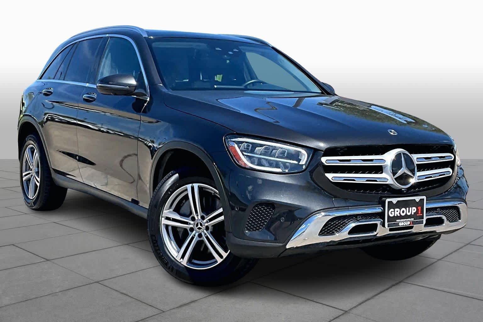 Used 2021 Mercedes-Benz GLC 300 4MATIC image 3