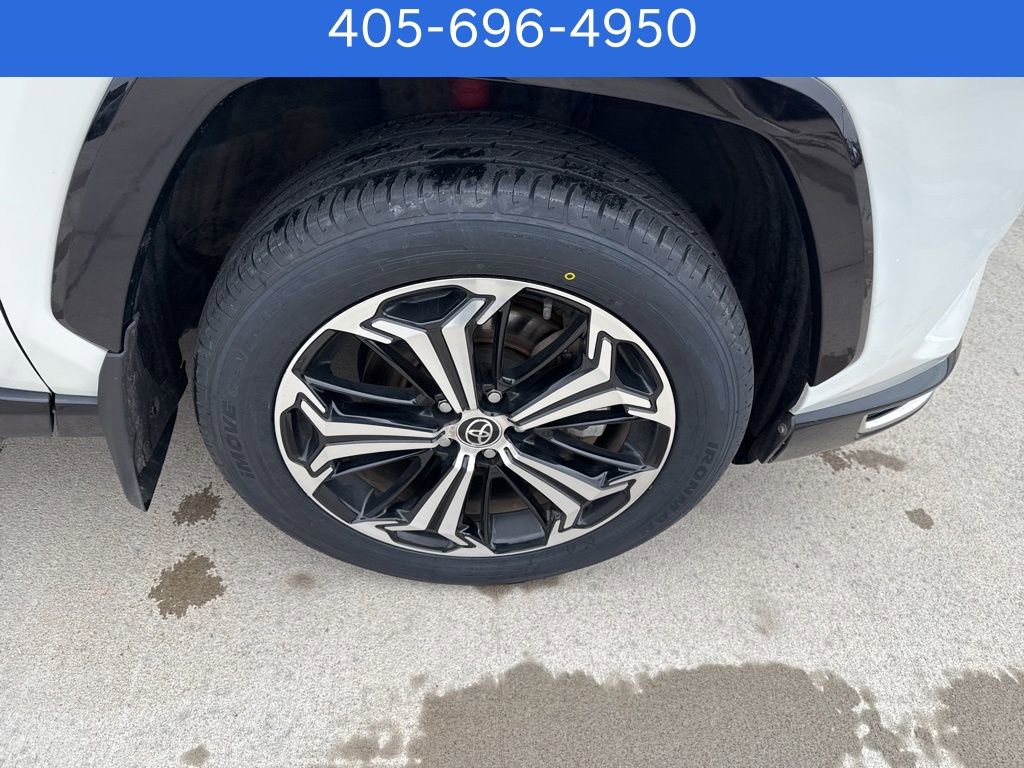 Used 2021 Toyota RAV4 XSE image 10