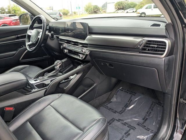 Used 2025 Kia Telluride S image 29