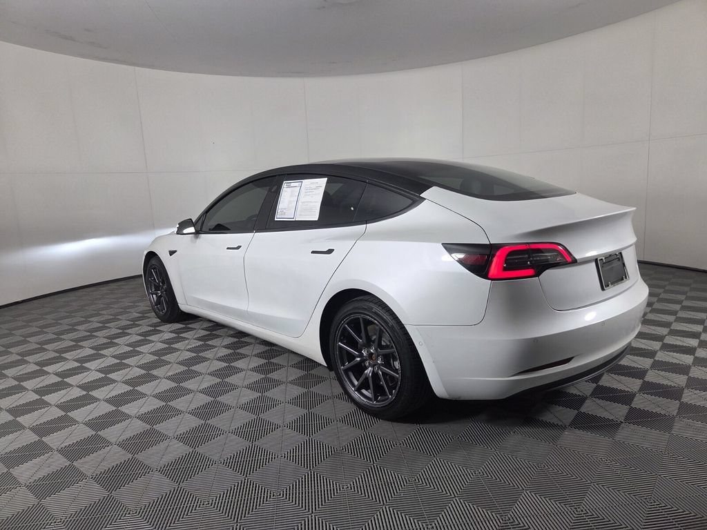 Used 2020 Tesla Model 3 Standard Range Plus RWD image 7