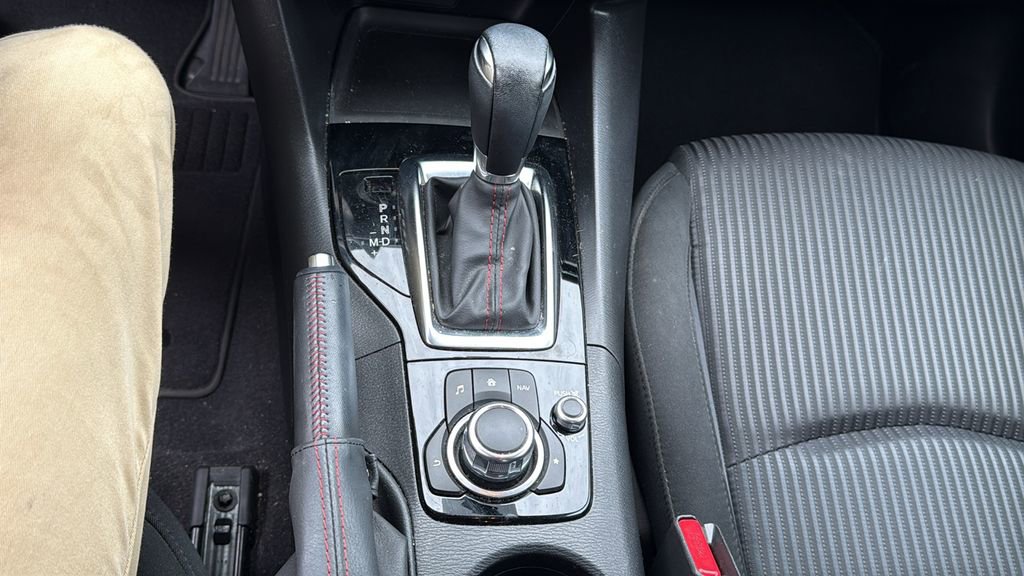 Used 2015 MAZDA MAZDA3 i Touring FWD image 10