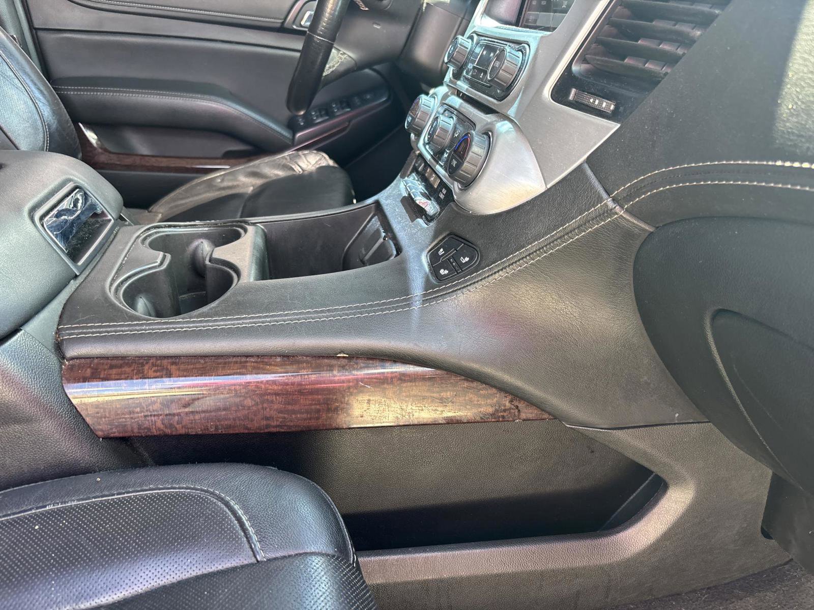 Used 2019 GMC Yukon XL SLT image 14