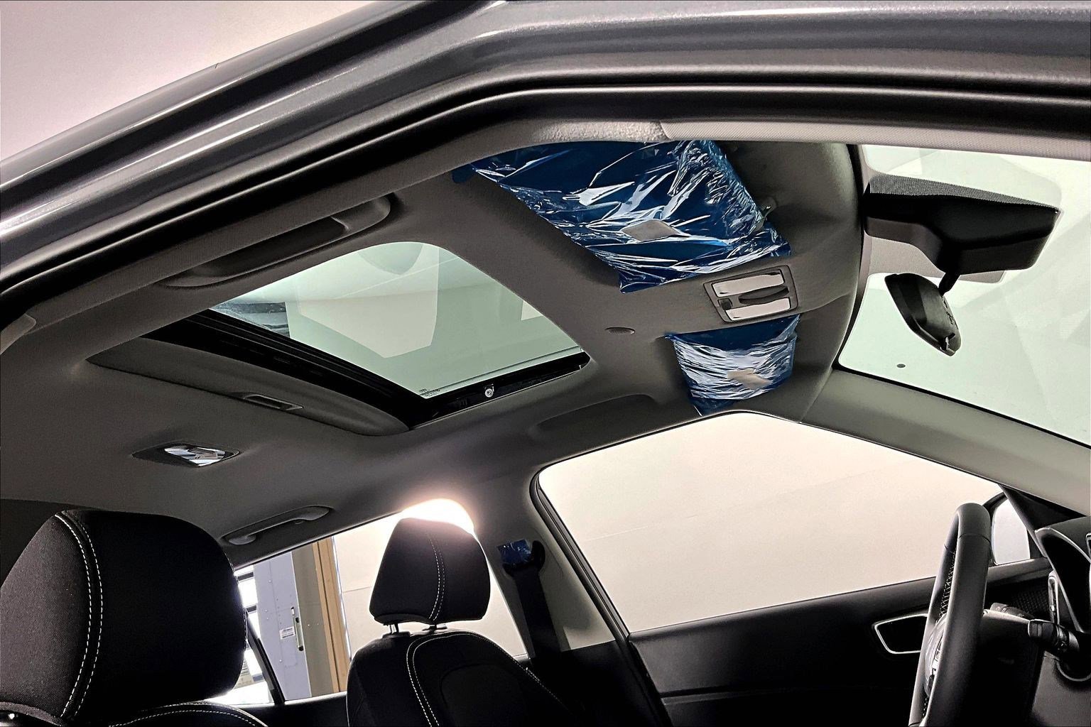 New 2026 Hyundai Venue SEL FWD image 13