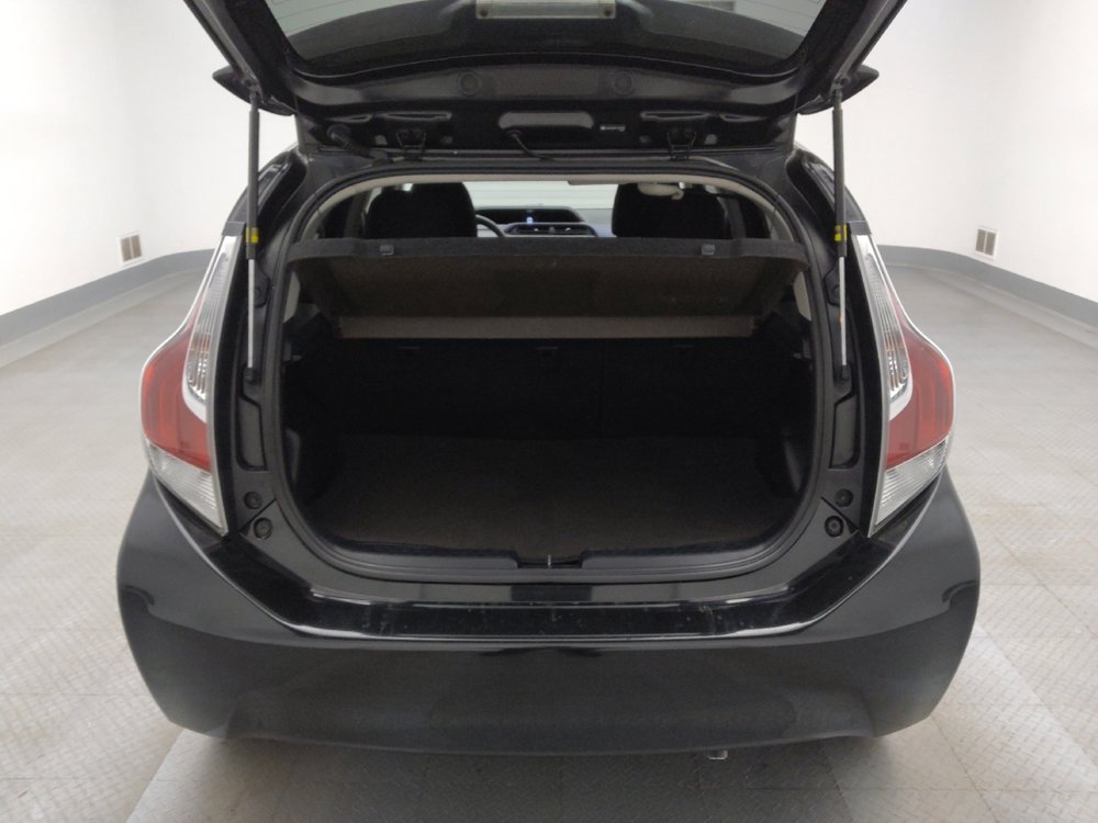 Used 2015 Toyota Prius C Two image 29