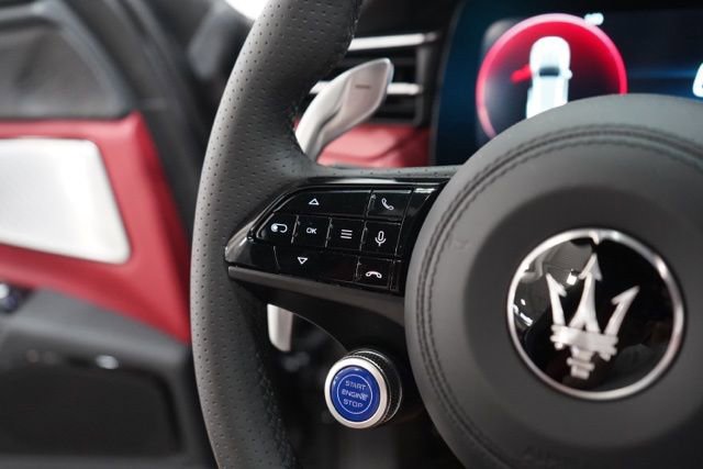 New 2025 Maserati Grecale GT image 20