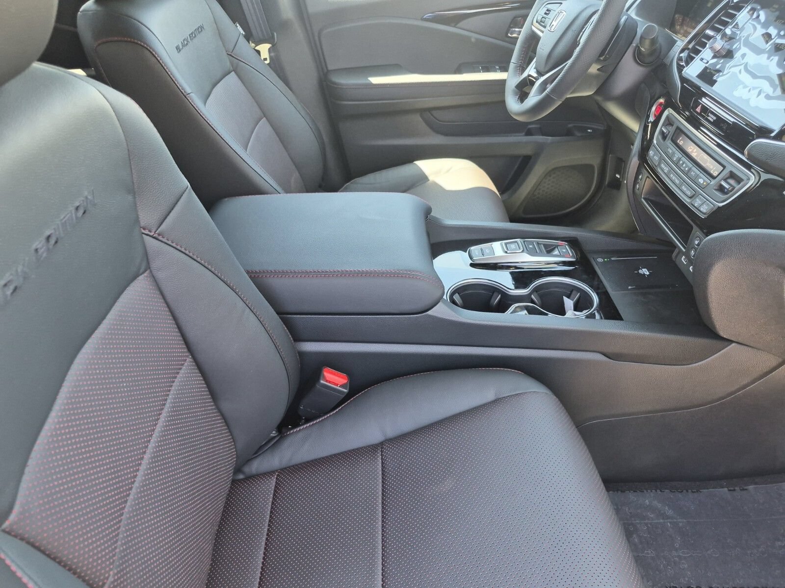 New 2026 Honda Ridgeline Black Edition image 15