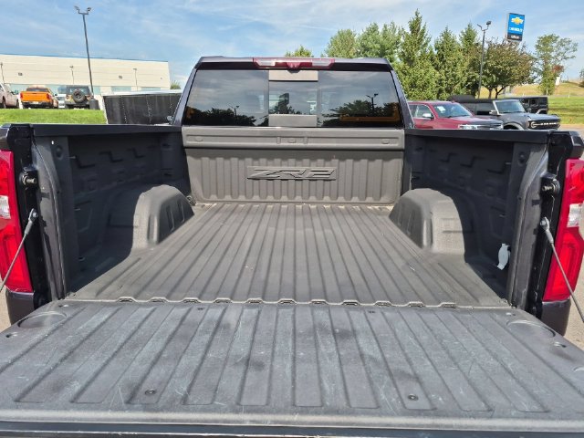 Used 2023 Chevrolet Silverado 1500 ZR2 w/ Technology Package AWD/4WD image 29