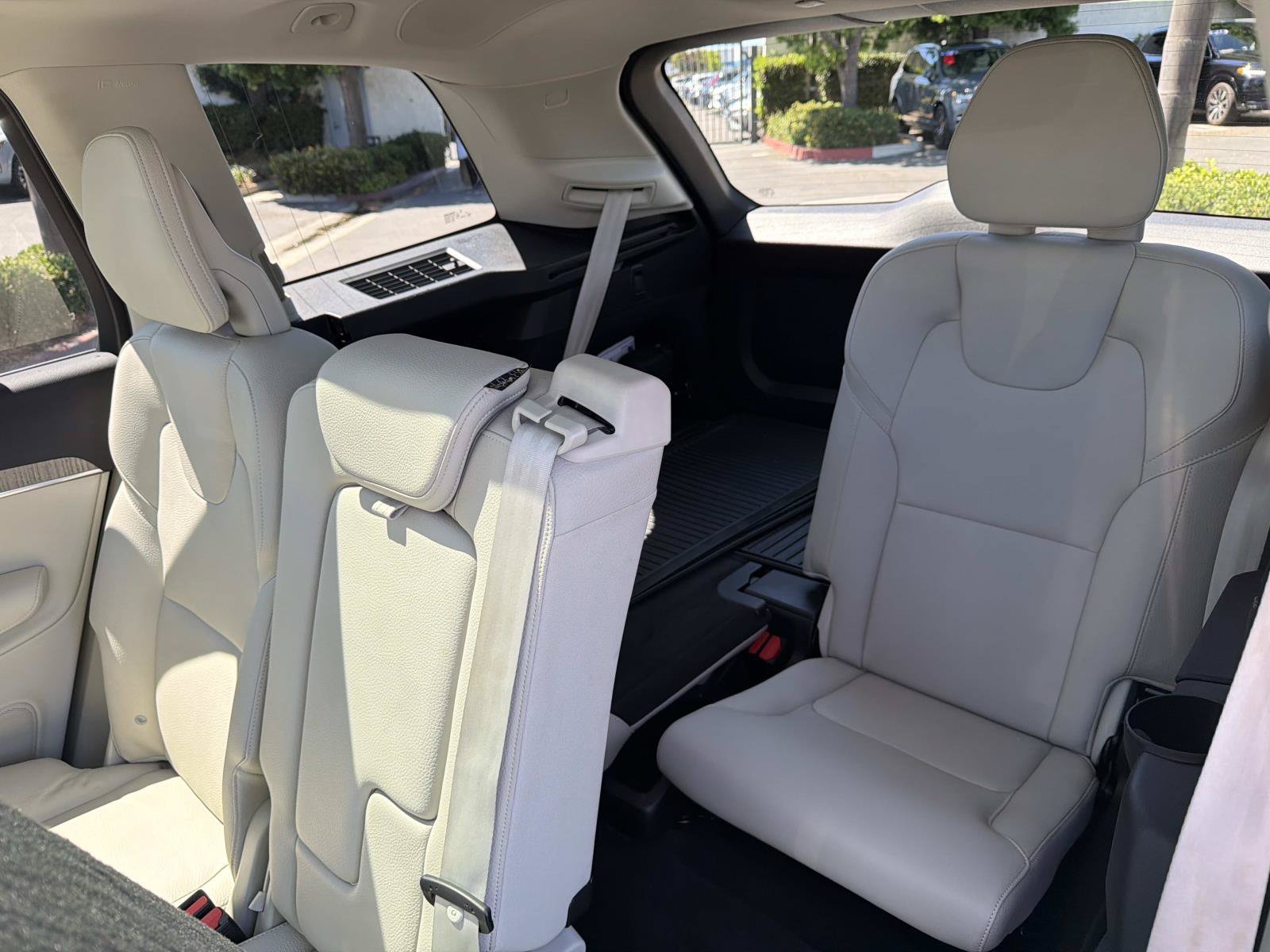 Certified 2023 Volvo XC90 B6 Plus w/ Protection Package Premier AWD/4WD image 23