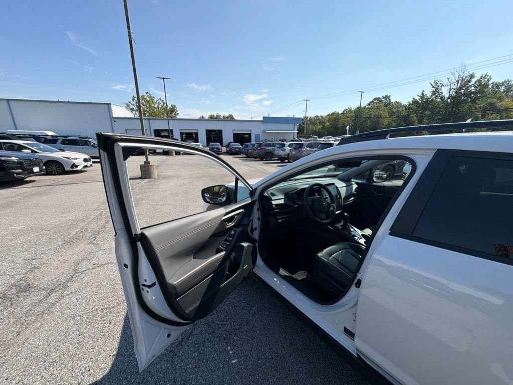 Used 2025 Subaru Crosstrek 2.5i Limited w/ Crosstrek Mirror Package AWD/4WD image 12