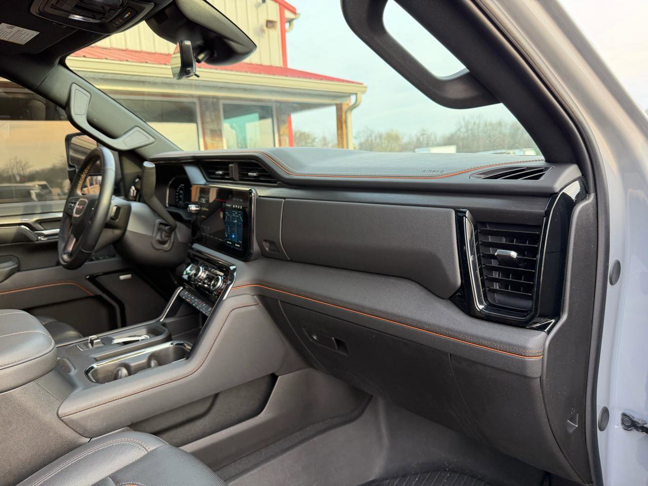 Used 2024 GMC Sierra 2500 AT4 w/ AT4 Premium Plus Package image 26