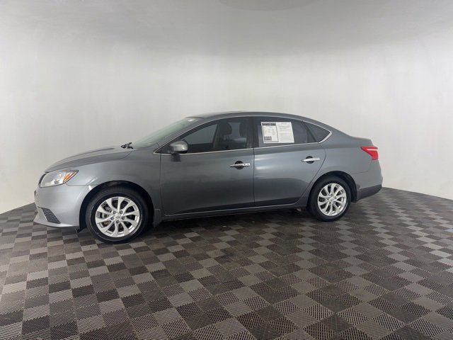 Used 2016 Nissan Sentra SV w/ Style Package image 3