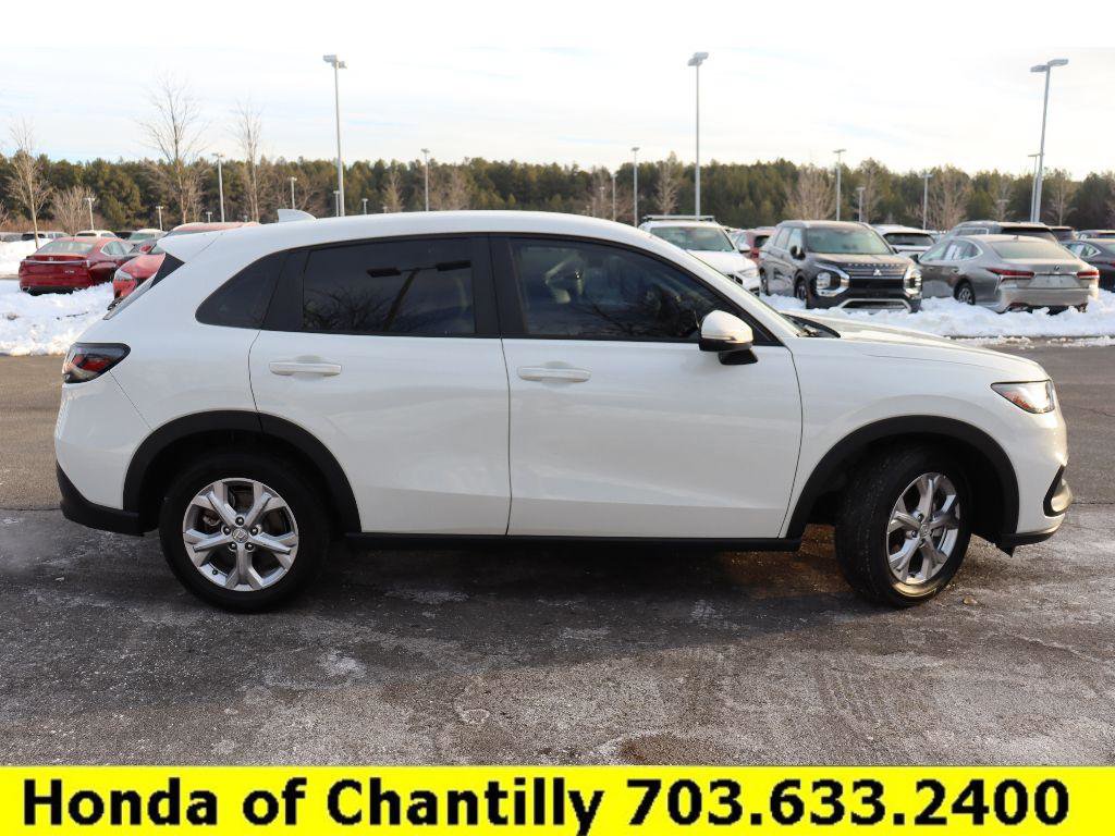 Certified 2024 Honda HR-V LX image 8