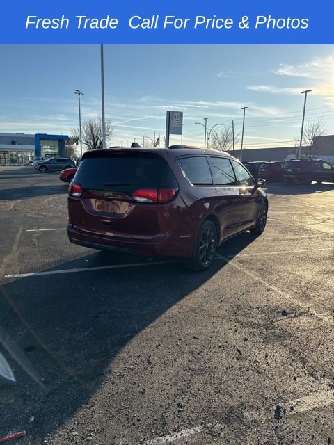 Used 2019 Chrysler Pacifica Touring-L Plus w/ Advanced Safetytec Group image 6
