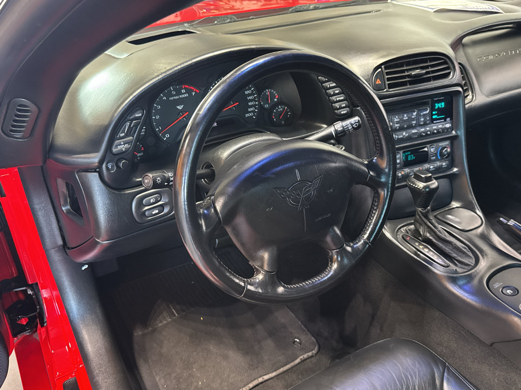 Used 2002 Chevrolet Corvette Coupe w/ Preferred Equipment Group2 RWD image 13
