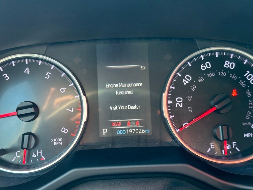 Used 2020 Toyota RAV4 LE image 25