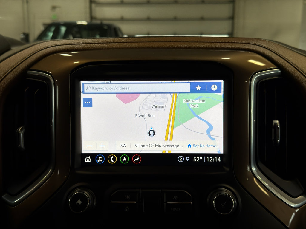 Used 2021 Chevrolet Silverado 1500 High Country w/ Technology Package image 26