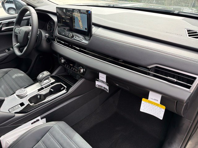 New 2026 Mitsubishi Outlander SE FWD image 11
