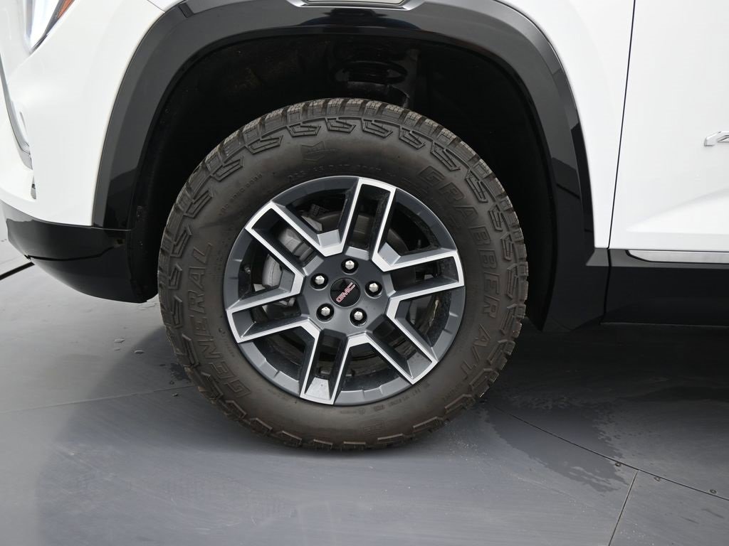 New 2026 GMC Terrain AT4 w/ Convenience Package III image 8