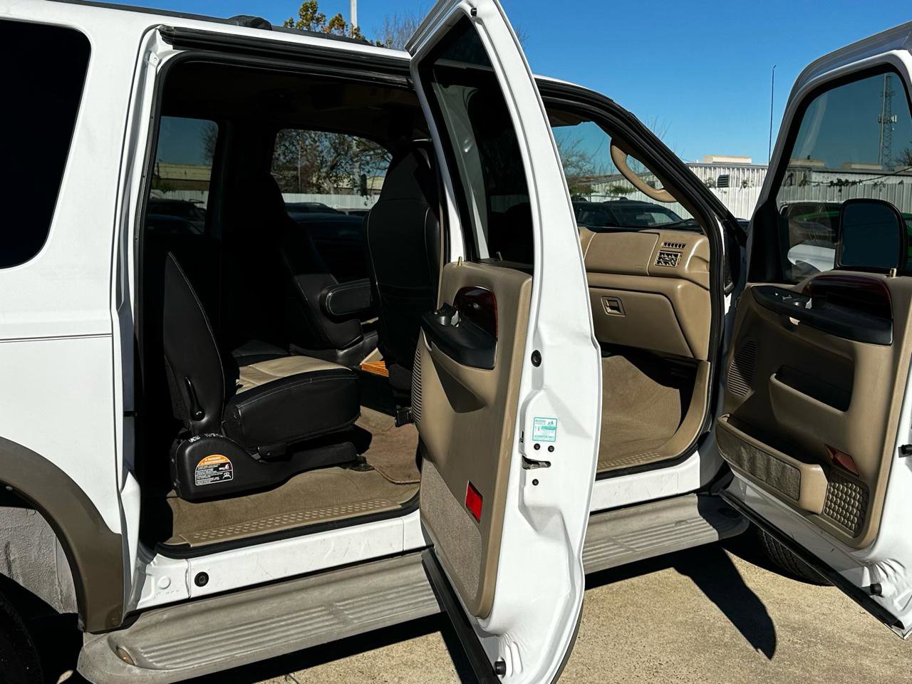 Used 2005 Ford Excursion Eddie Bauer image 34