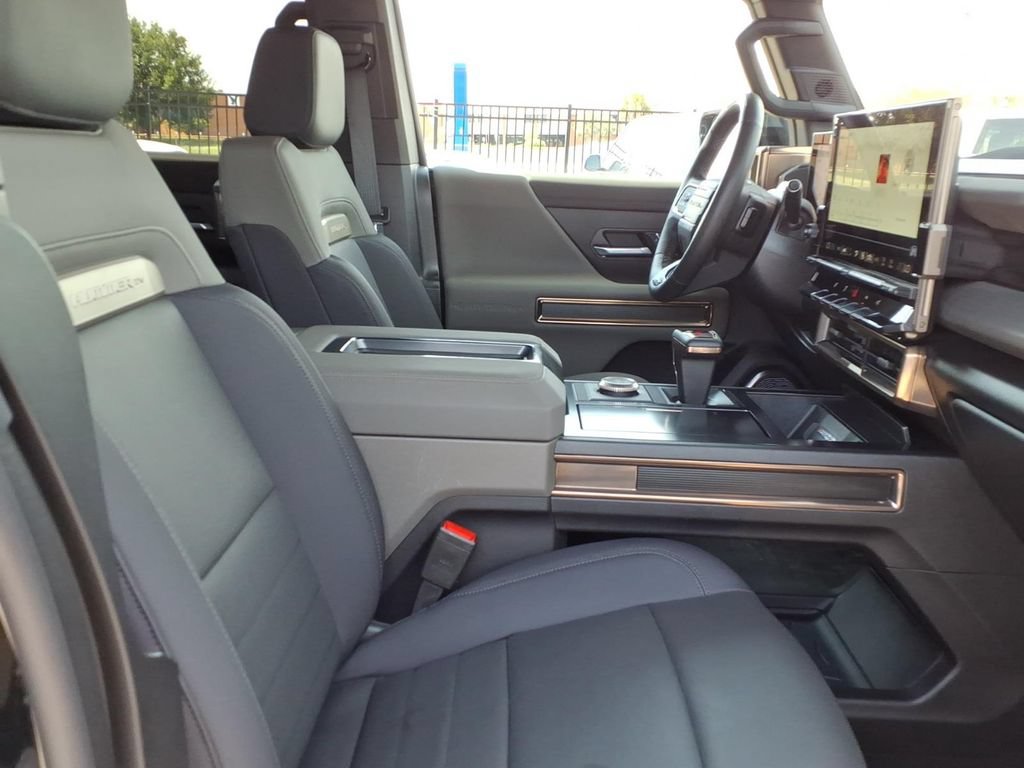 Used 2025 GMC Hummer EV 3X w/ LPO, Sport Package AWD/4WD image 12