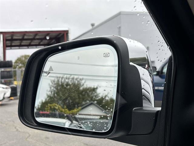 Used 2019 Jeep Grand Cherokee Limited image 32