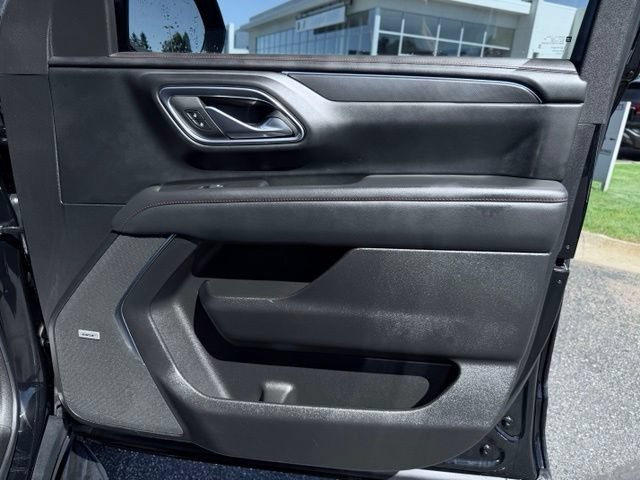 Used 2023 Chevrolet Tahoe RST w/ Luxury Package AWD/4WD image 19