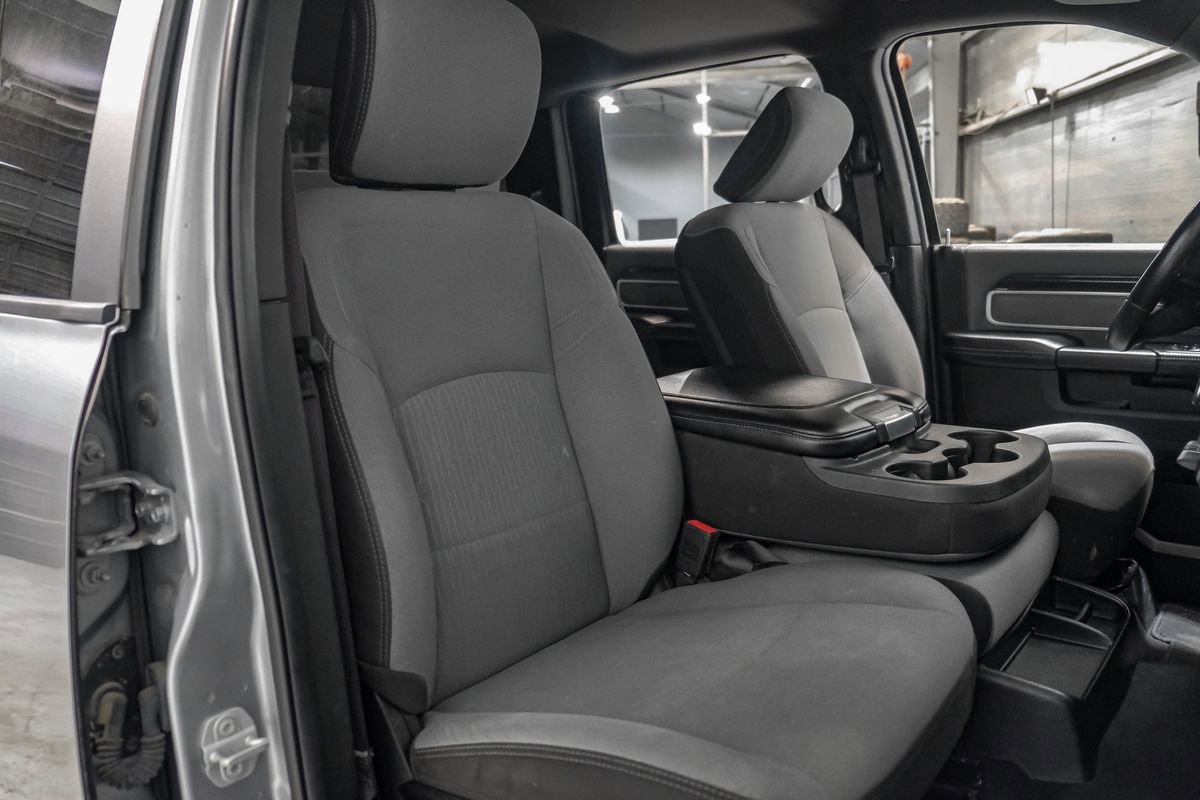 Used 2021 RAM 2500 Big Horn image 34