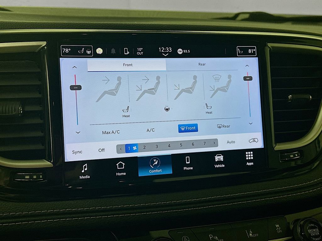 Used 2023 Chrysler Pacifica Touring-L image 21