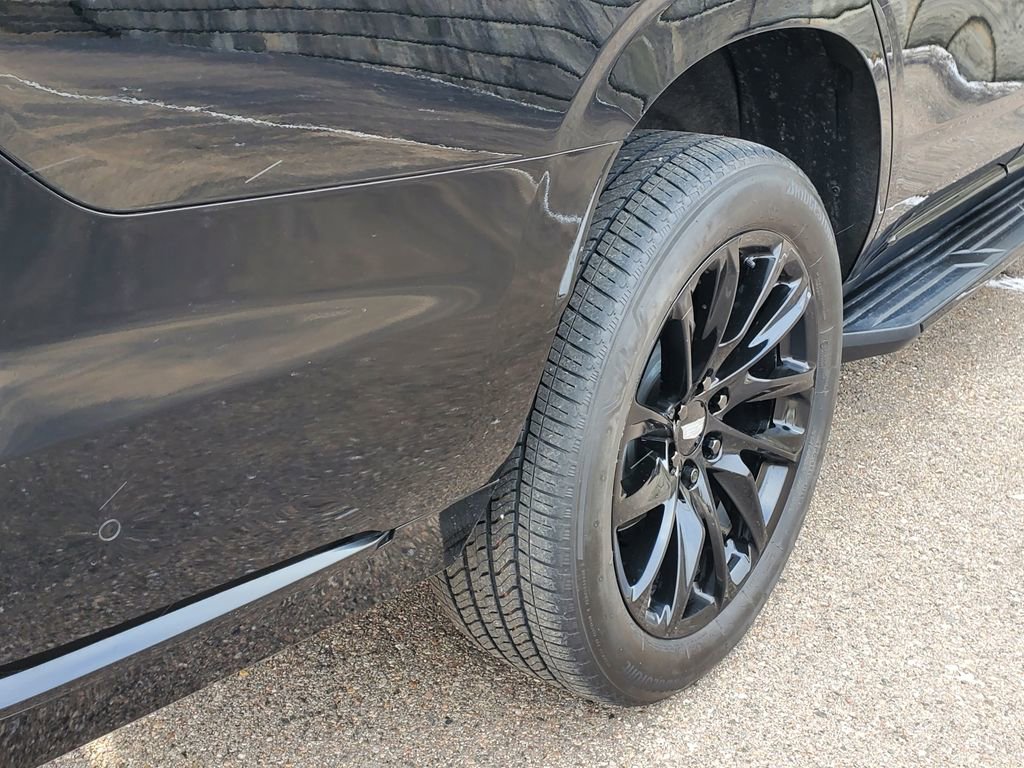 Certified 2024 Cadillac Escalade Sport w/ LPO, ONYX Package image 13