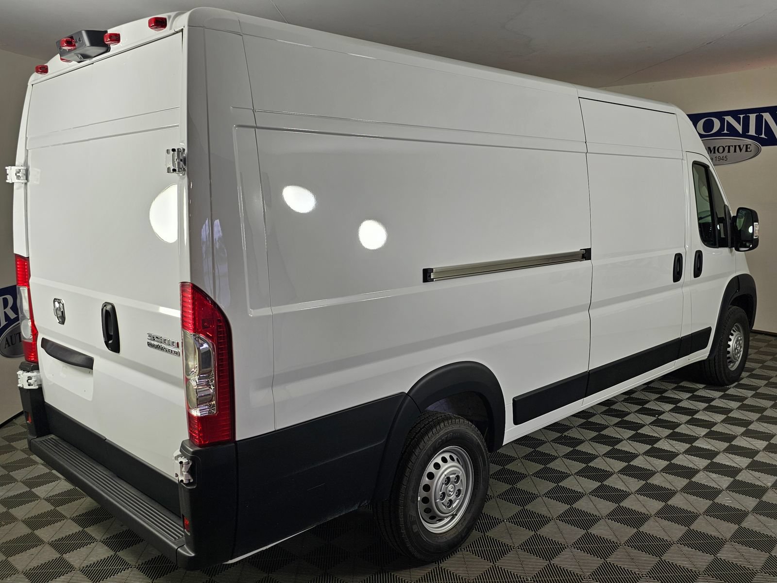 New 2026 RAM ProMaster 3500 FWD image 31