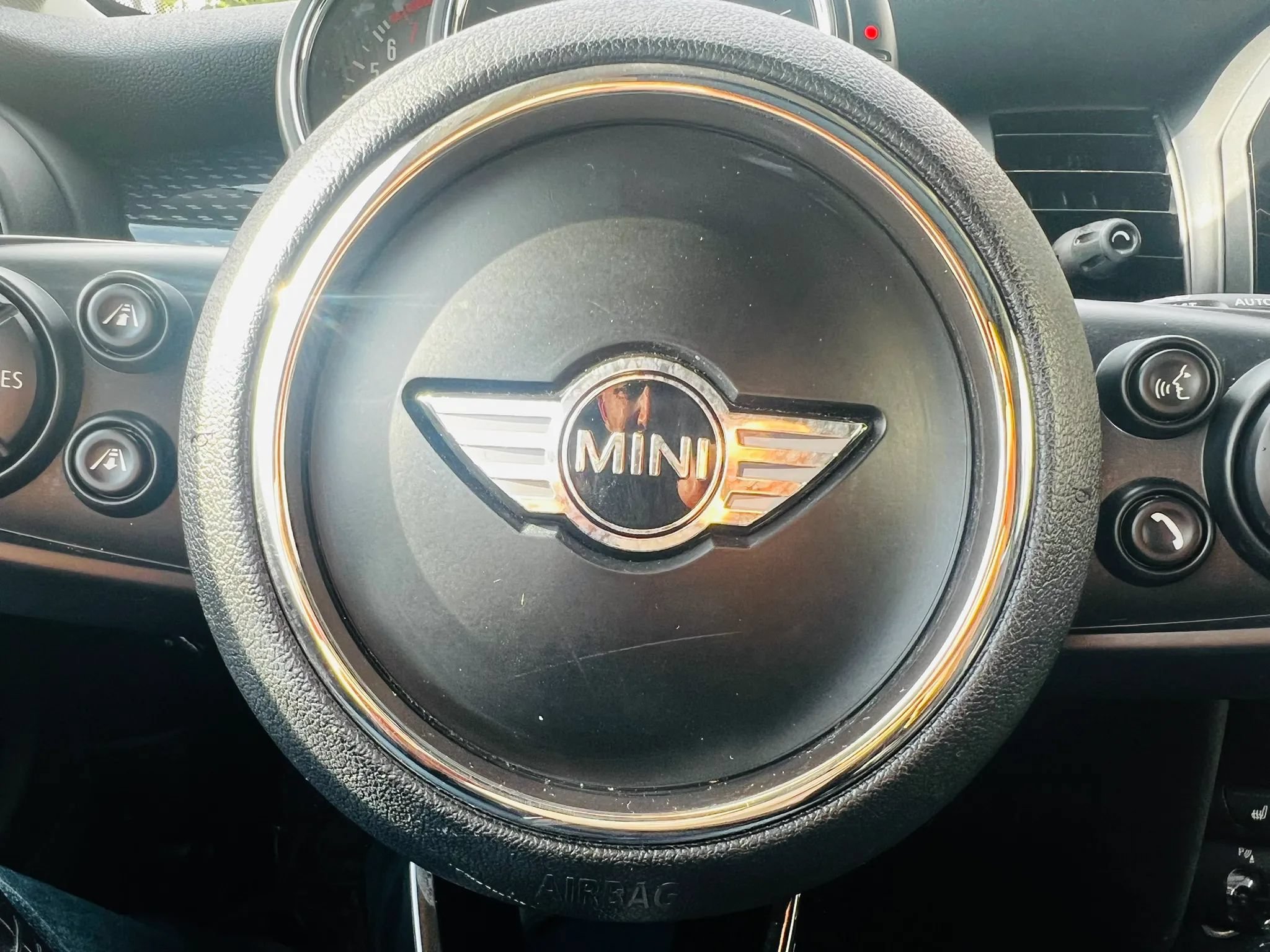 Used 2015 MINI Cooper S w/ Park Assistant Package FWD image 32