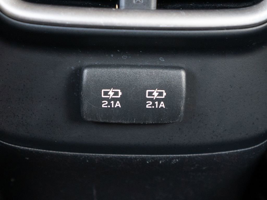 Used 2022 Subaru Outback Premium image 29