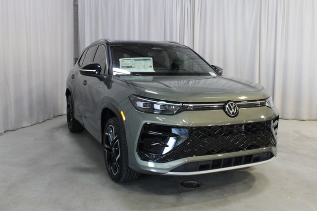 New 2026 Volkswagen Tiguan SEL R-Line AWD/4WD image 38