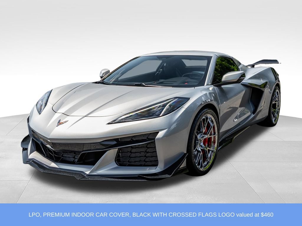 Used 2023 Chevrolet Corvette Z06 w/ Z07 Performance Package RWD image 13