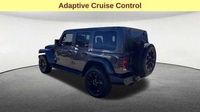 Used 2025 Jeep Wrangler Unlimited Sahara AWD/4WD image 6