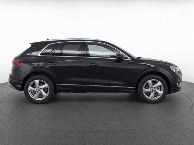 Used 2020 Audi Q3 2.0T Premium AWD/4WD image 2