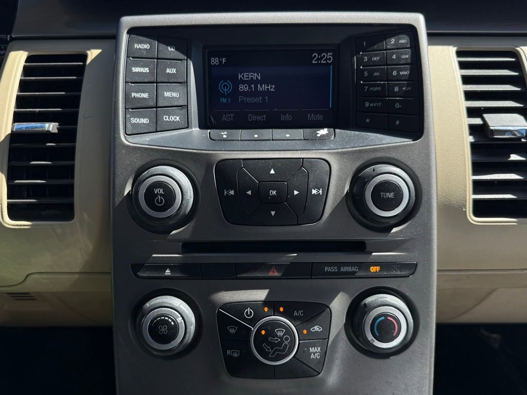 Used 2018 Ford Flex SE image 21