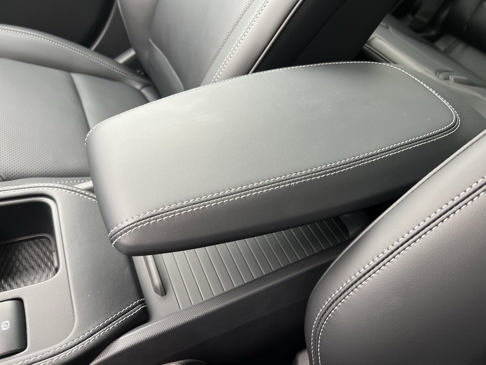 Used 2025 Ford Mustang Mach-E Premium image 42