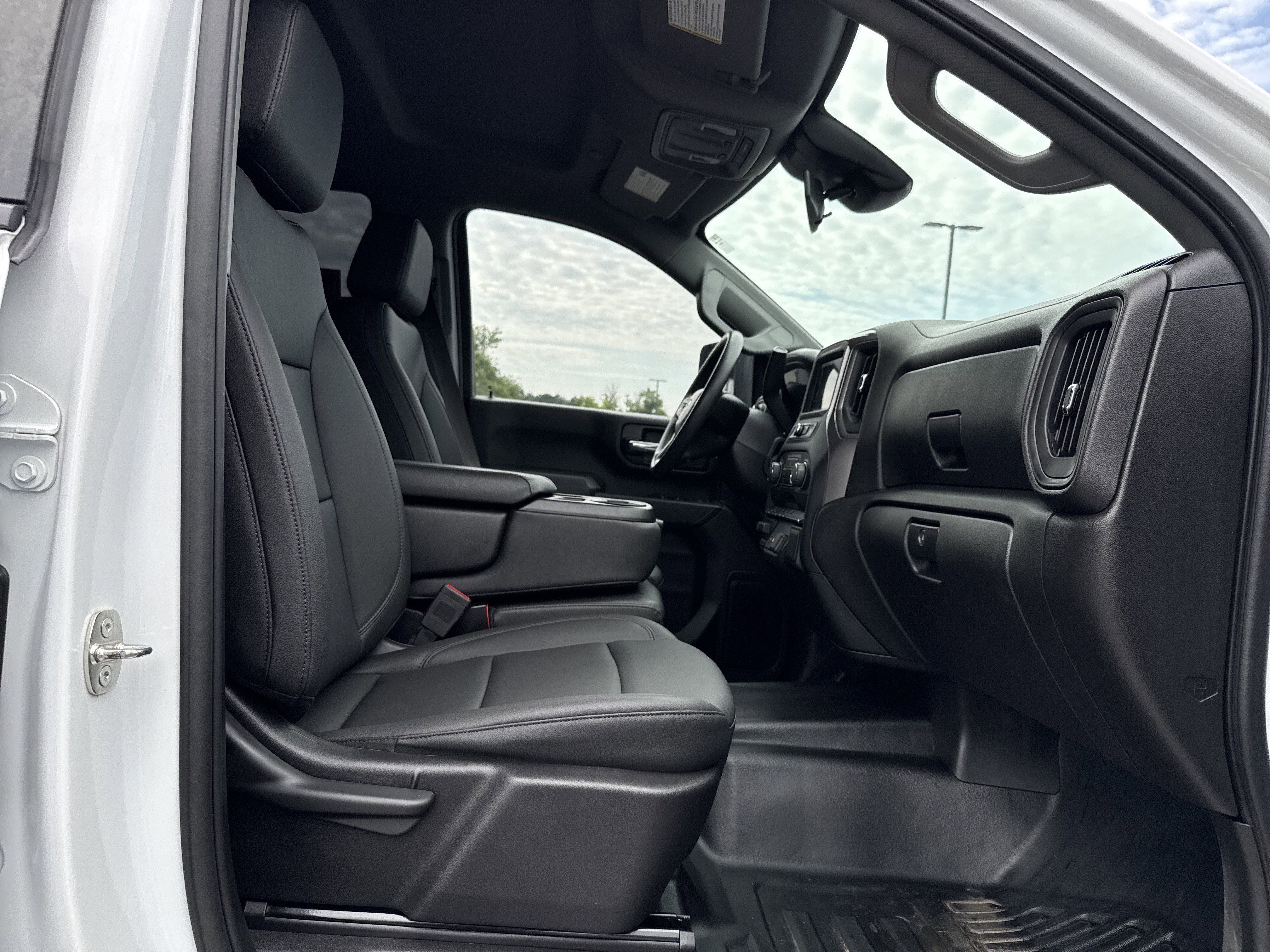 Used 2024 Chevrolet Silverado 3500 W/T AWD/4WD image 29
