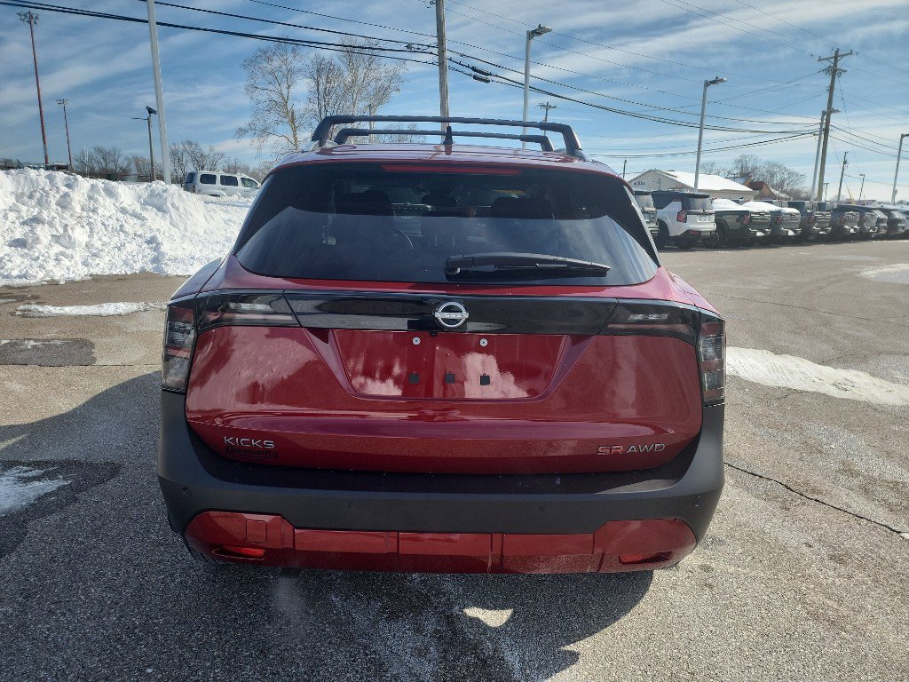 Used 2026 Nissan Kicks SR w/ Cold Weather Package image 6