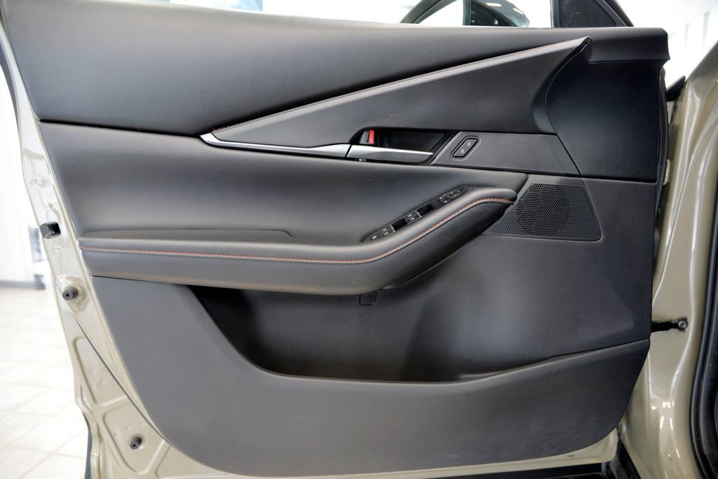 Certified 2024 MAZDA CX-30 Carbon AWD/4WD image 14