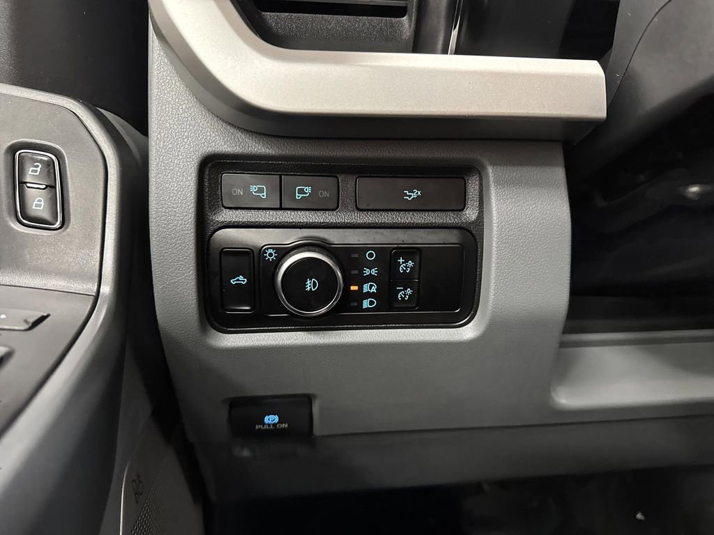 Used 2023 Ford F250 XLT w/ XLT Premium Package image 27