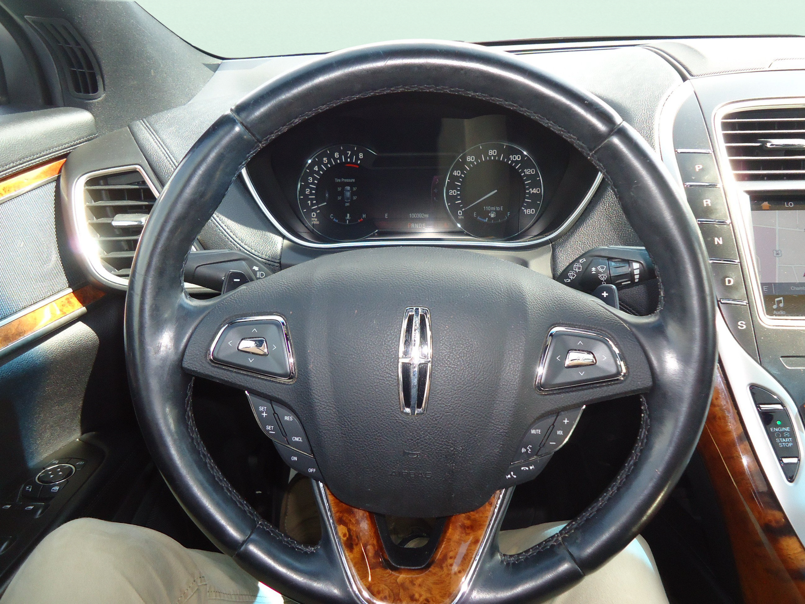 Used 2016 Lincoln MKX Reserve w/ Technology Package AWD/4WD image 13