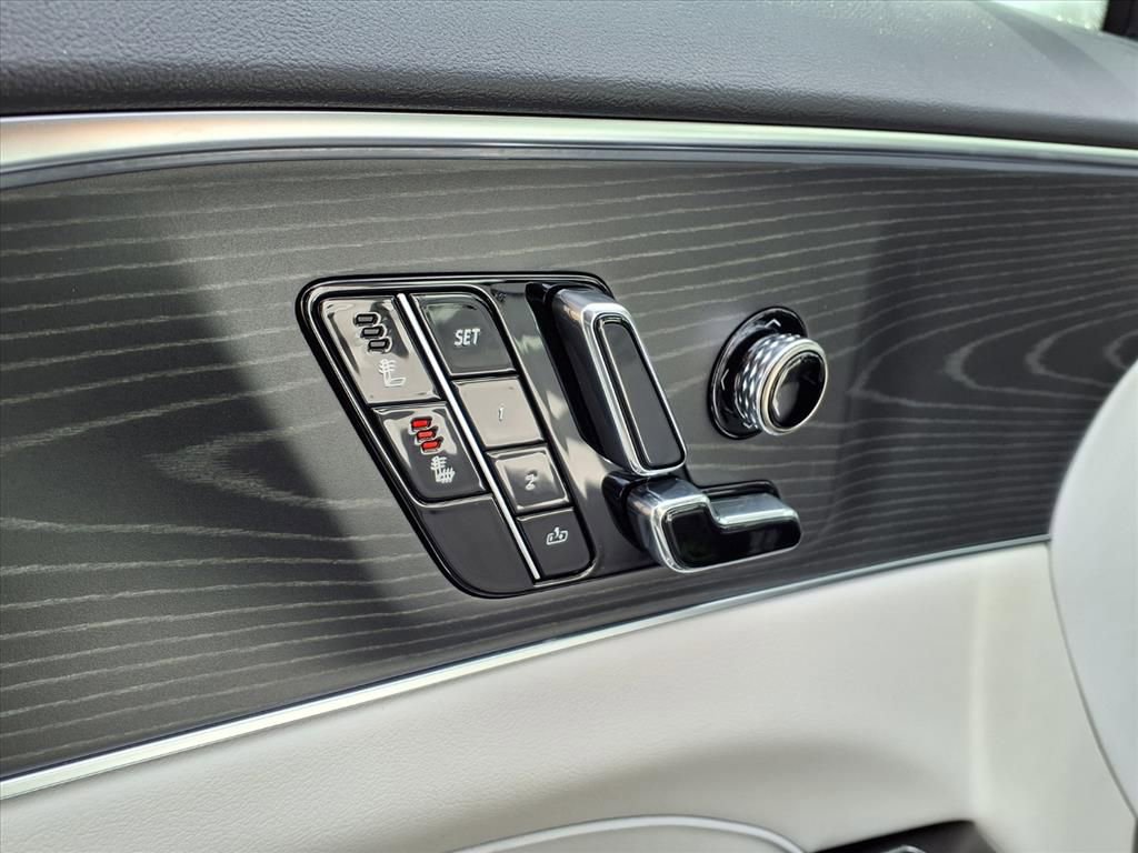 New 2026 Cadillac Lyriq Sport w/ LPO, Floor Liner Package AWD/4WD image 12