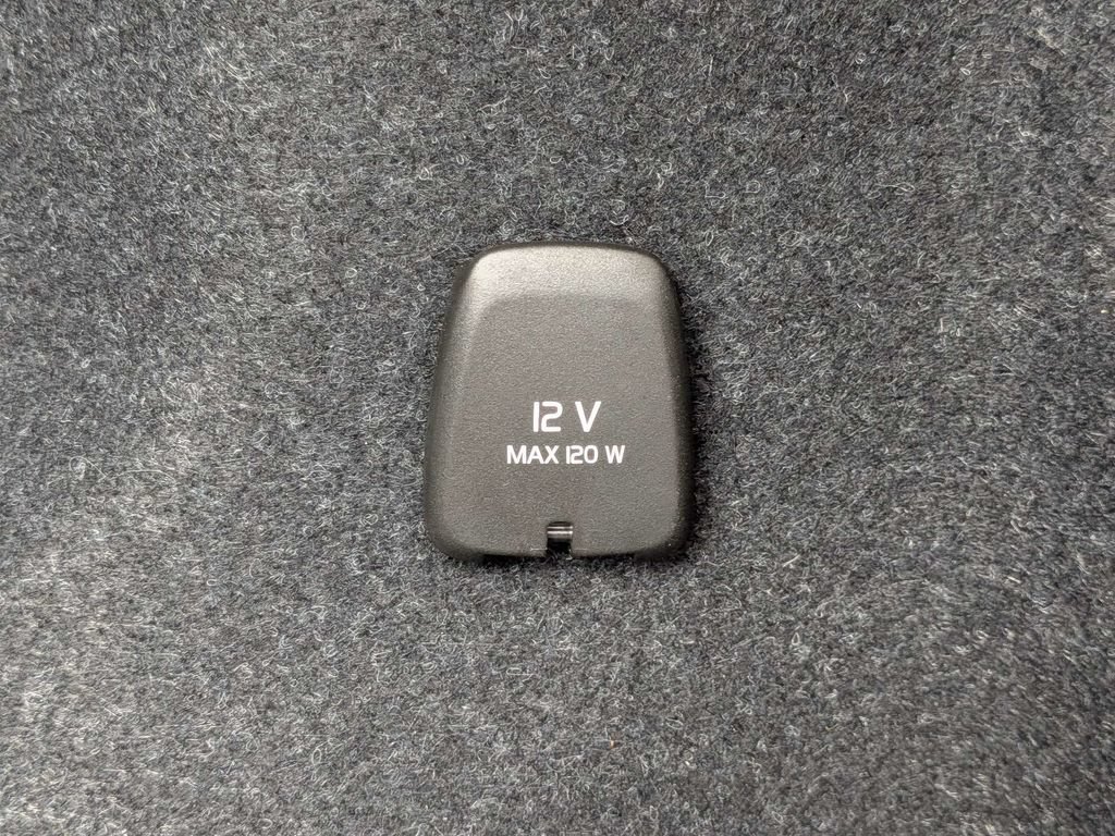 Certified 2023 Volvo XC40 Recharge Plus AWD/4WD image 14