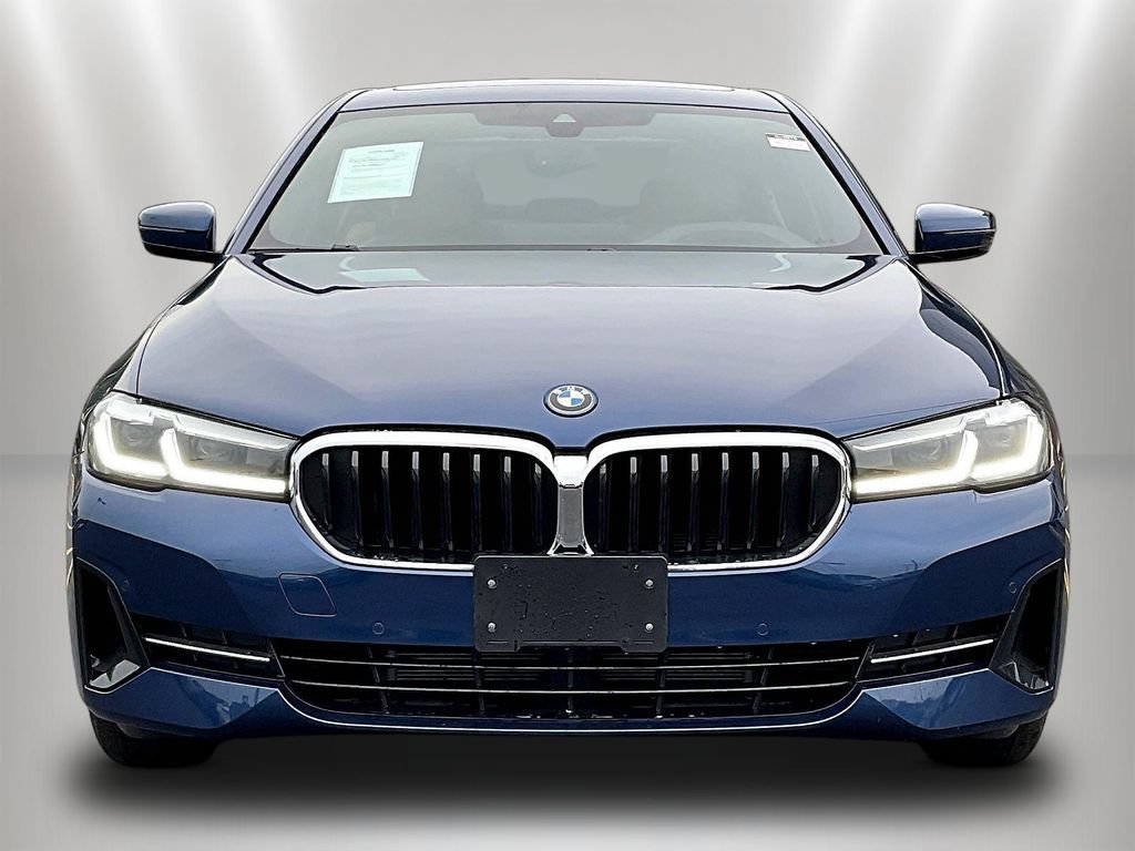 Used 2023 BMW 530e xDrive w/ Premium Package AWD/4WD image 2