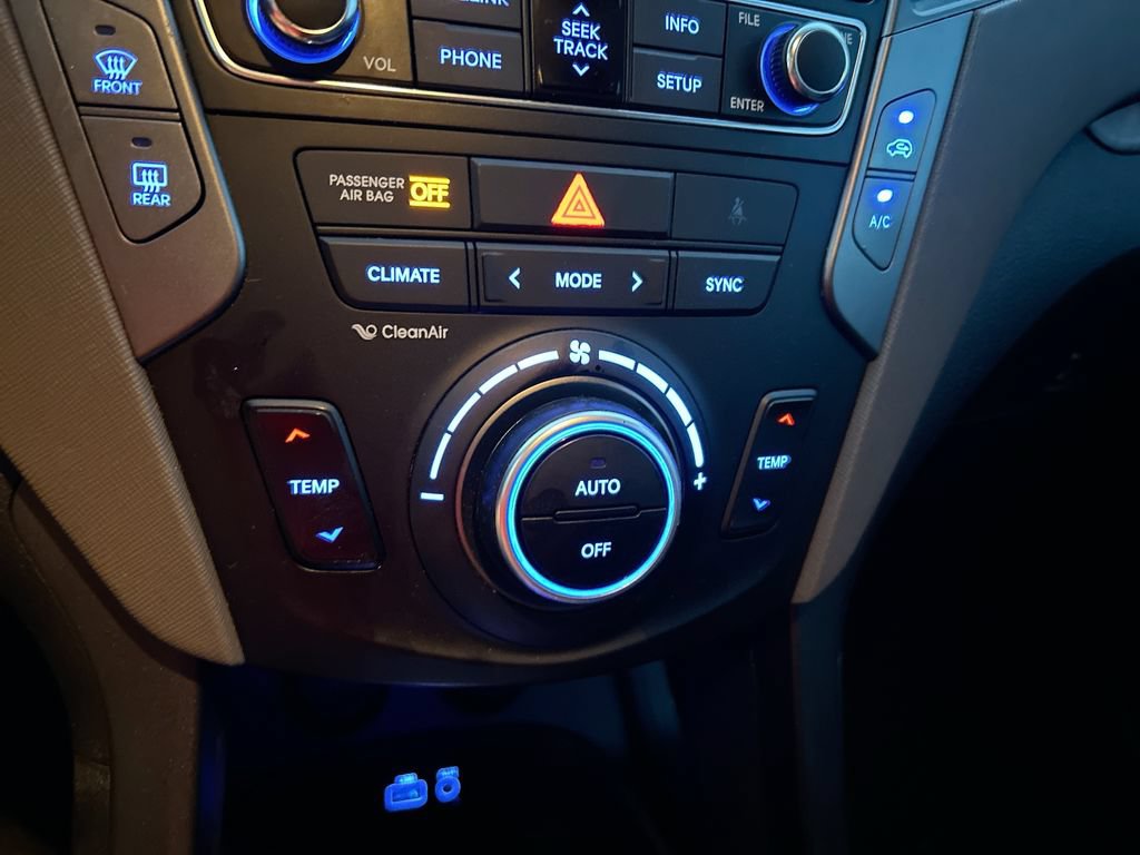 Used 2018 Hyundai Santa Fe Sport w/ 2.4L Tech Package 04 AWD/4WD image 27