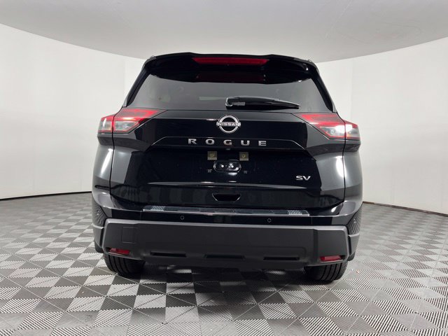 Used 2024 Nissan Rogue SV w/ SV Premium Package FWD image 10