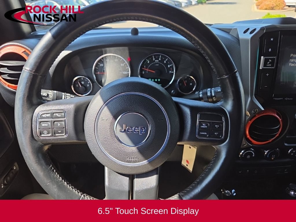 Used 2015 Jeep Wrangler Unlimited Rubicon w/ Connectivity Group AWD/4WD image 19